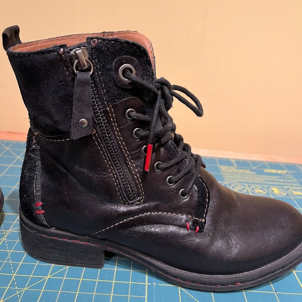 Comfortiva Align moto like Doc Martens lace & zip-up boots, size 7